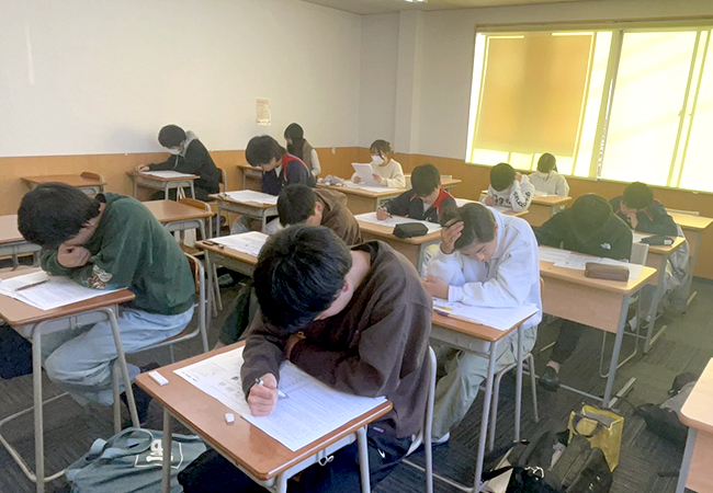 志望校合格に向けて。入試対策講座がおすすめです。