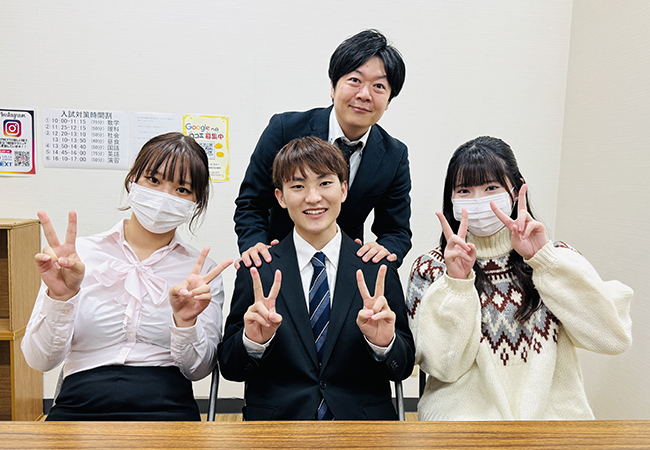 久保校舎自慢のスタッフたちです!
